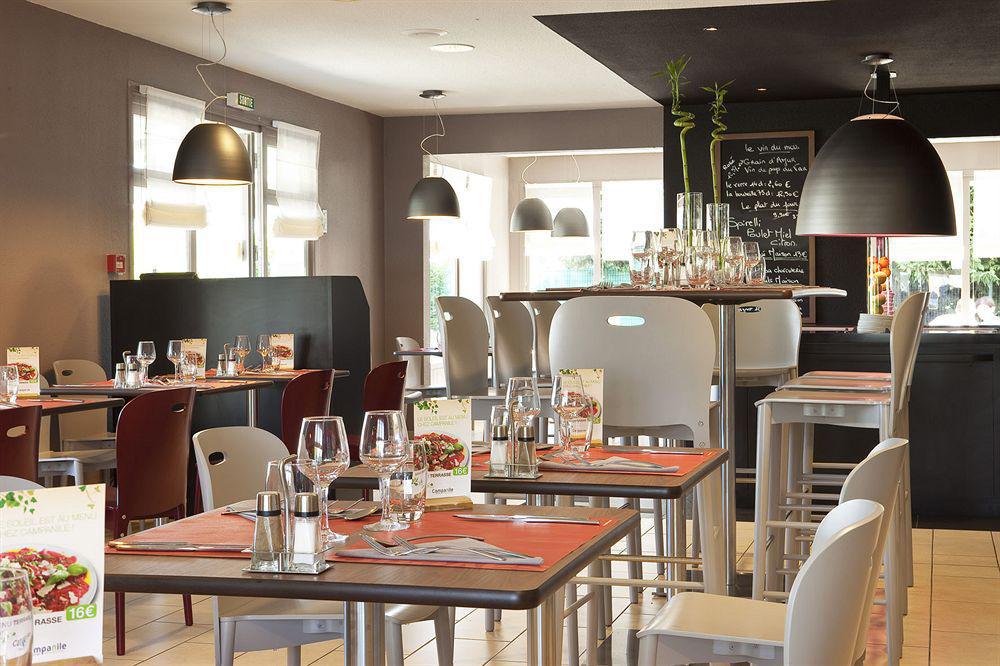 Campanile Nature - Dreux Restaurant foto