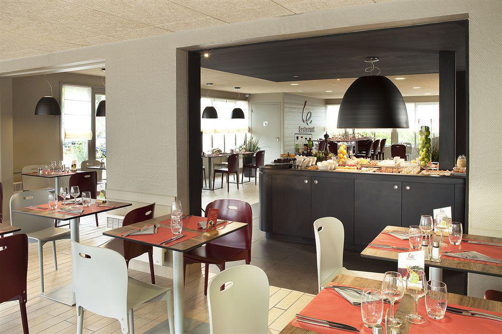 Campanile Nature - Dreux Restaurant foto